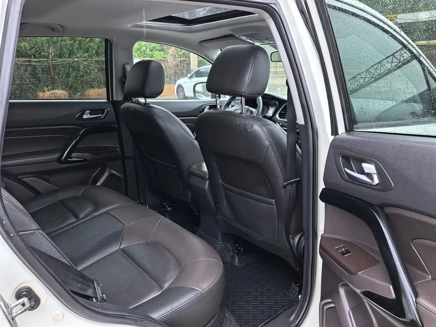 GAC Trumpchi Trumpchi GS4 2016 235T G-DCT Luxury Edition фото 13