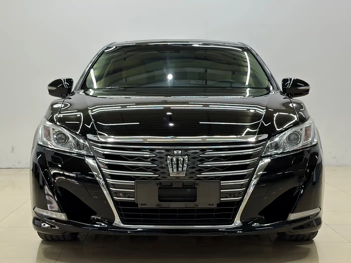 Toyota Crown 2015 2.0T Fashion фото 2