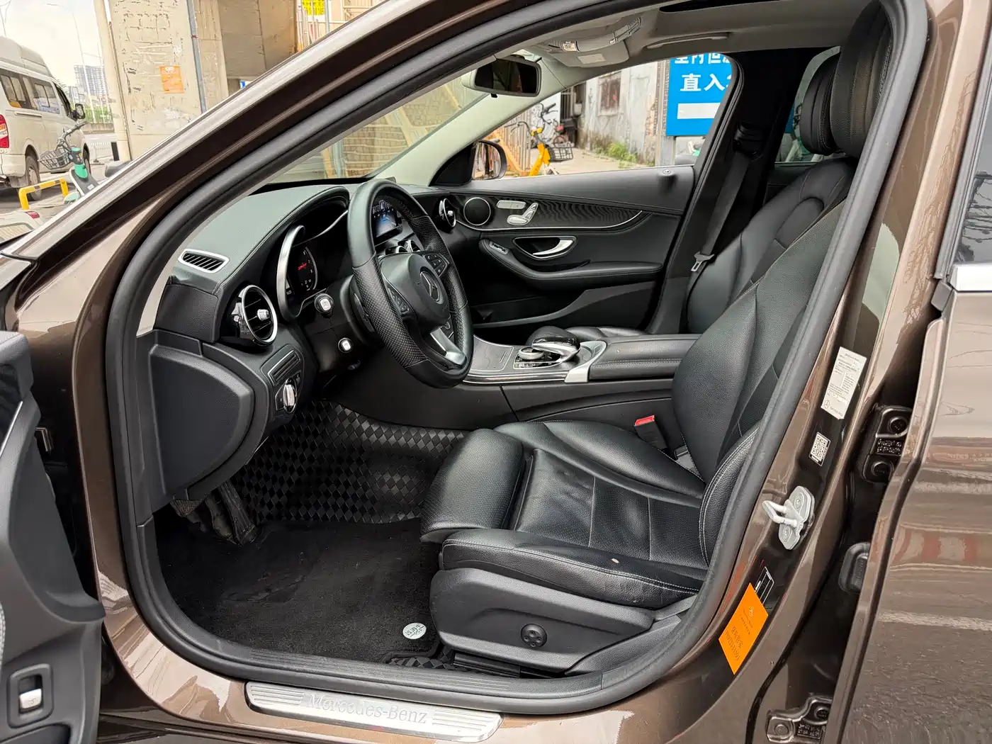 Mercedes-Benz C-Class 2015 C 200 L Sport фото 6
