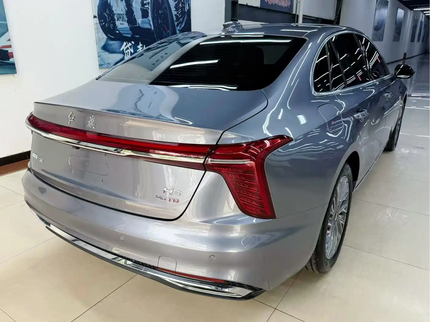 Hongqi H5 2024 2.0T Automatic Smart Connect Flag Smooth Edition фото 2