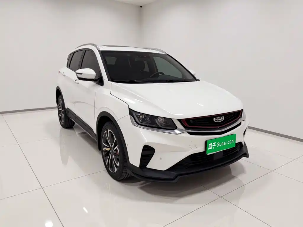 Фото 3 - Geely Binyue