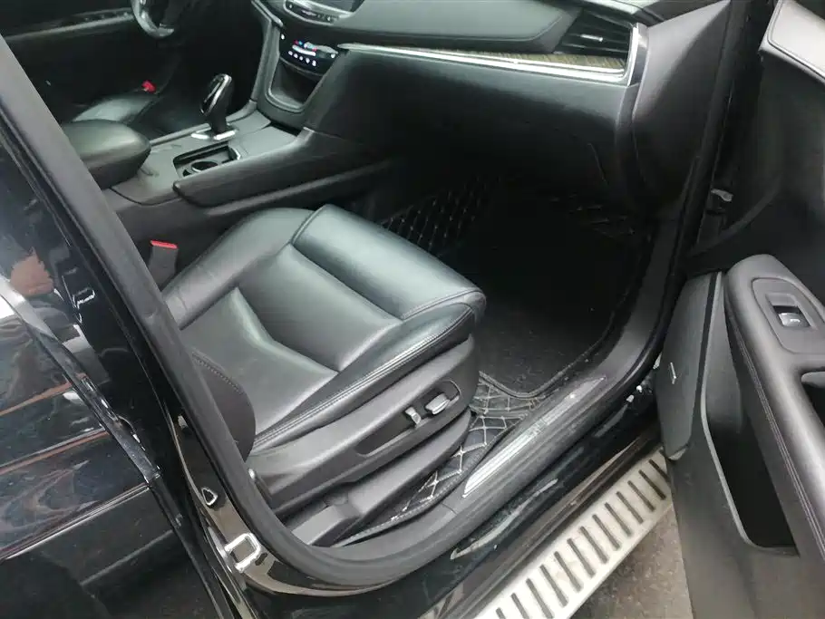 Cadillac XT5 2018 25T Luxury фото 8