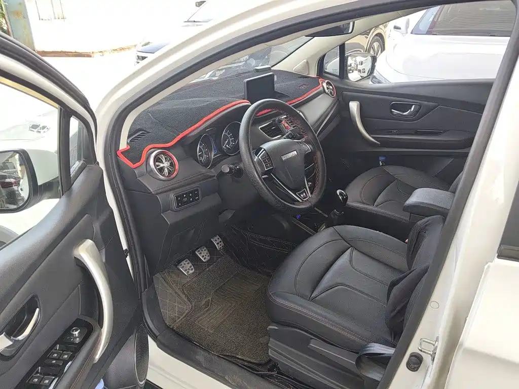 Haval H1 2017 2016 Facelift Blue Label 1.5L Manual Luxury