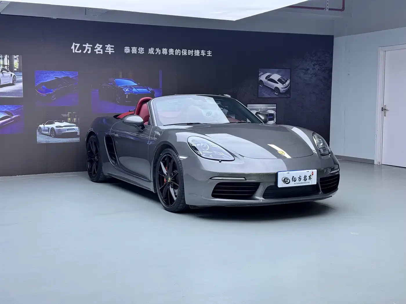 Porsche 718 2016 Boxster S 2.5T фото 3