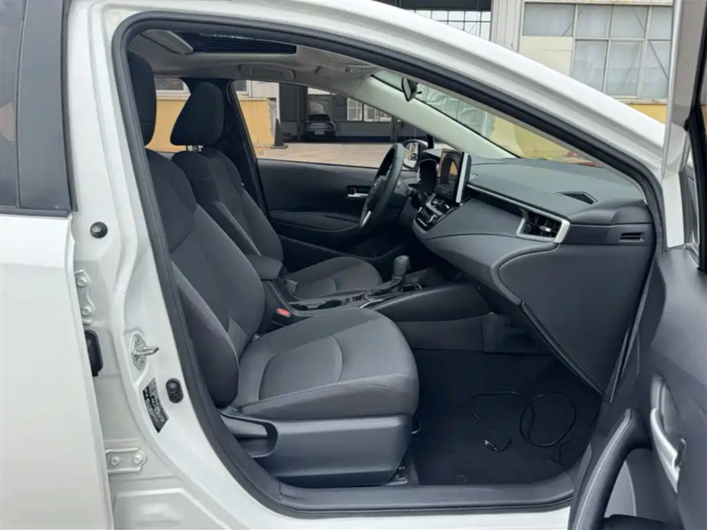 Toyota Corolla 2019 1.2T S-CVT GL-i Elite Edition фото 5