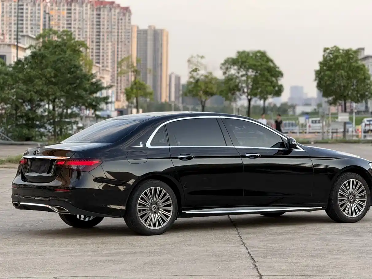 Mercedes-Benz E-Class 2021 E 300 L Luxury фото 14