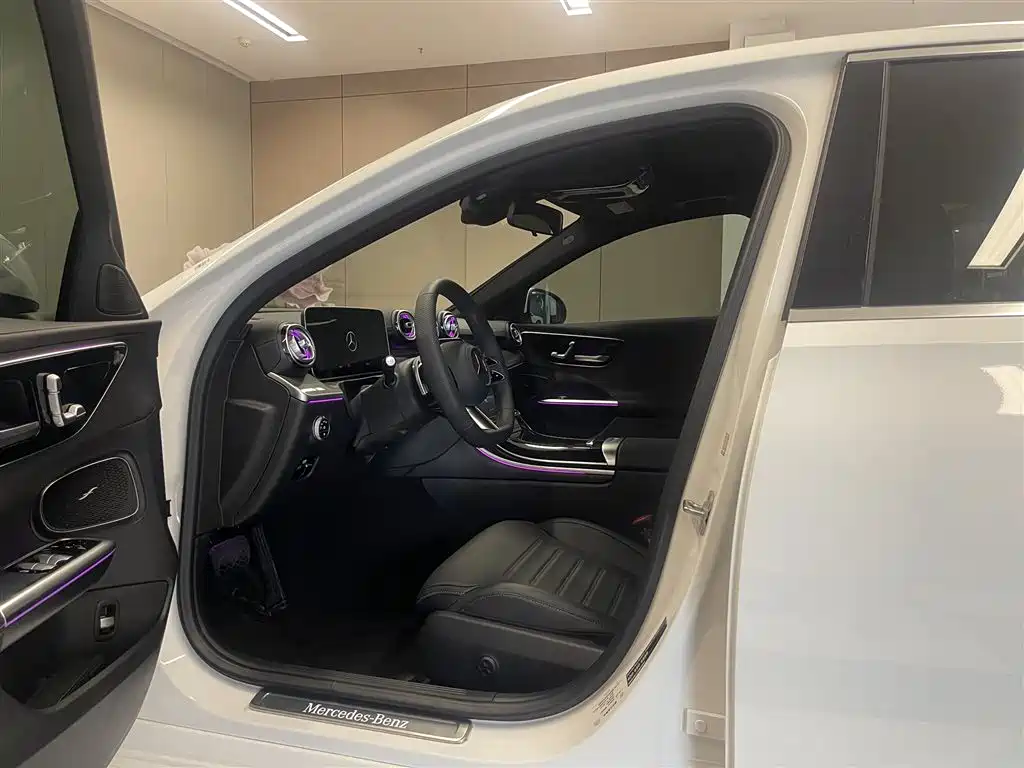Mercedes-Benz C-Class 2024 Facelift C 260 L фото 16