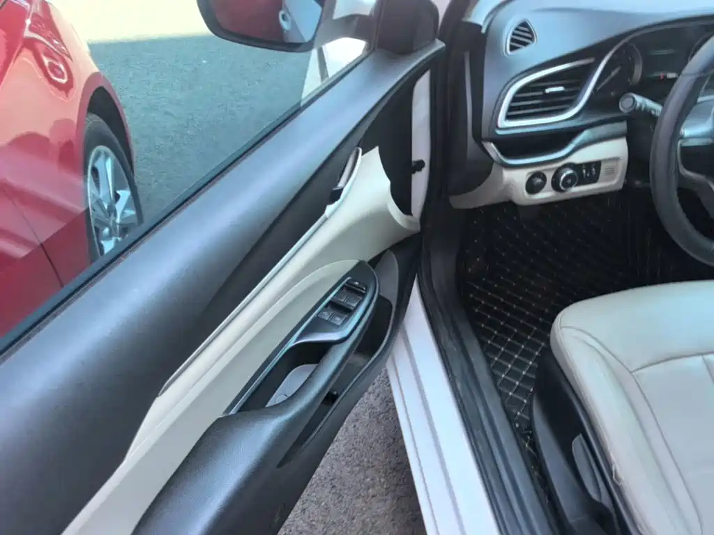 Фото 16 - Buick Excelle