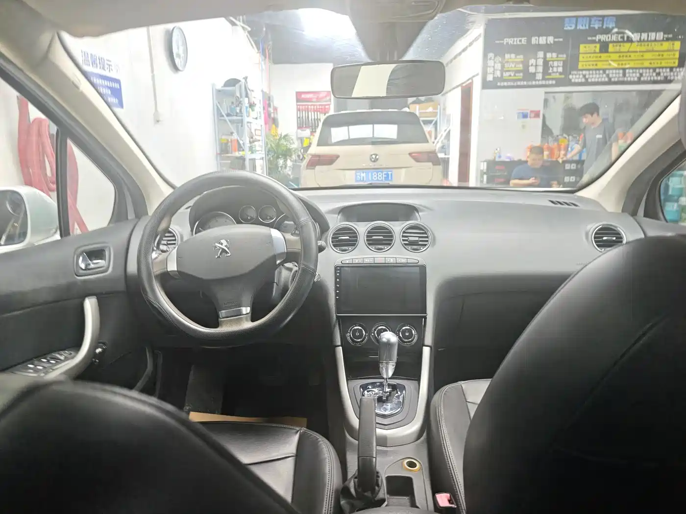 Peugeot 408 2013 2.0L Automatic Luxury Edition фото 7