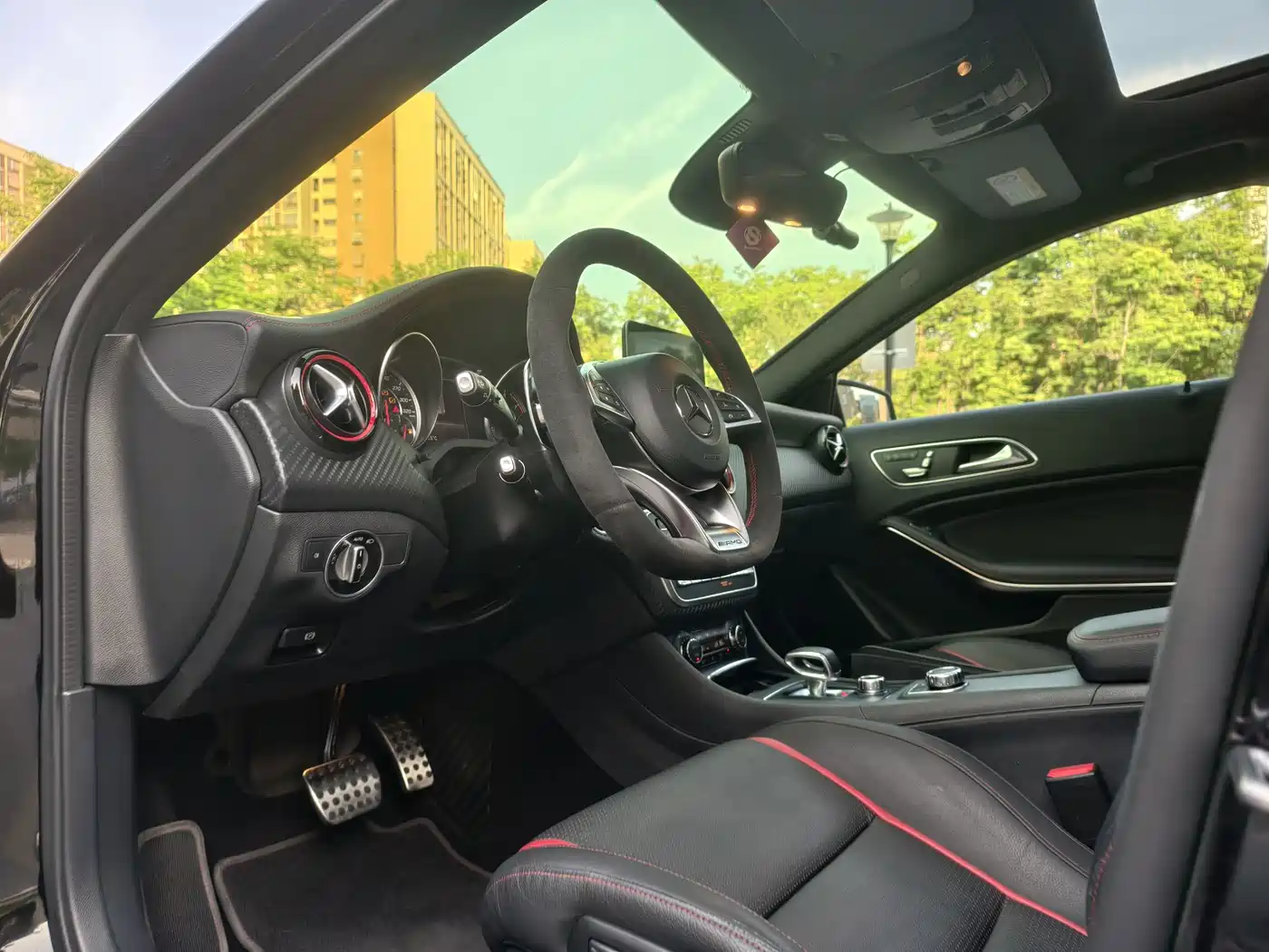 Mercedes-Benz A-Class AMG (Import) 2017 Facelift AMG A 45 4MATIC фото 8