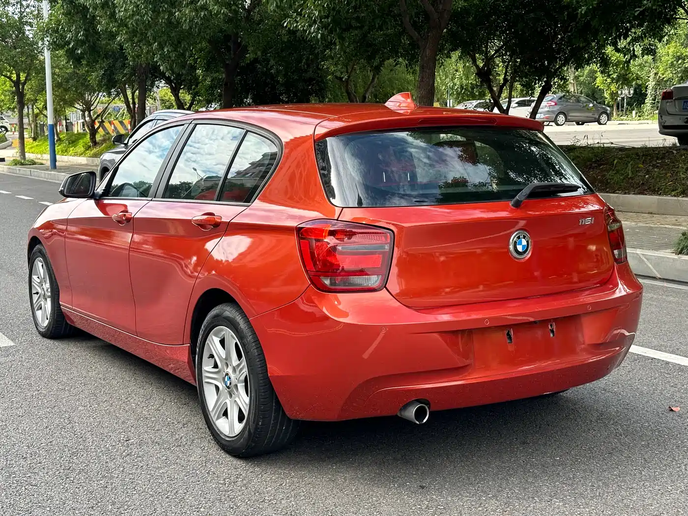 BMW 1 Series (Import) 2013 Facelift 116i Leading Model фото 6