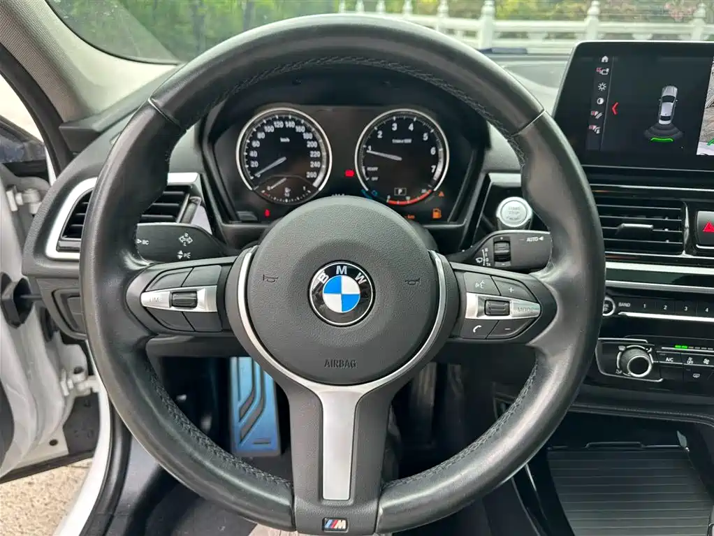 BMW 1 Series 2021 Facelift 120i M Sport Shadow Edition фото 12