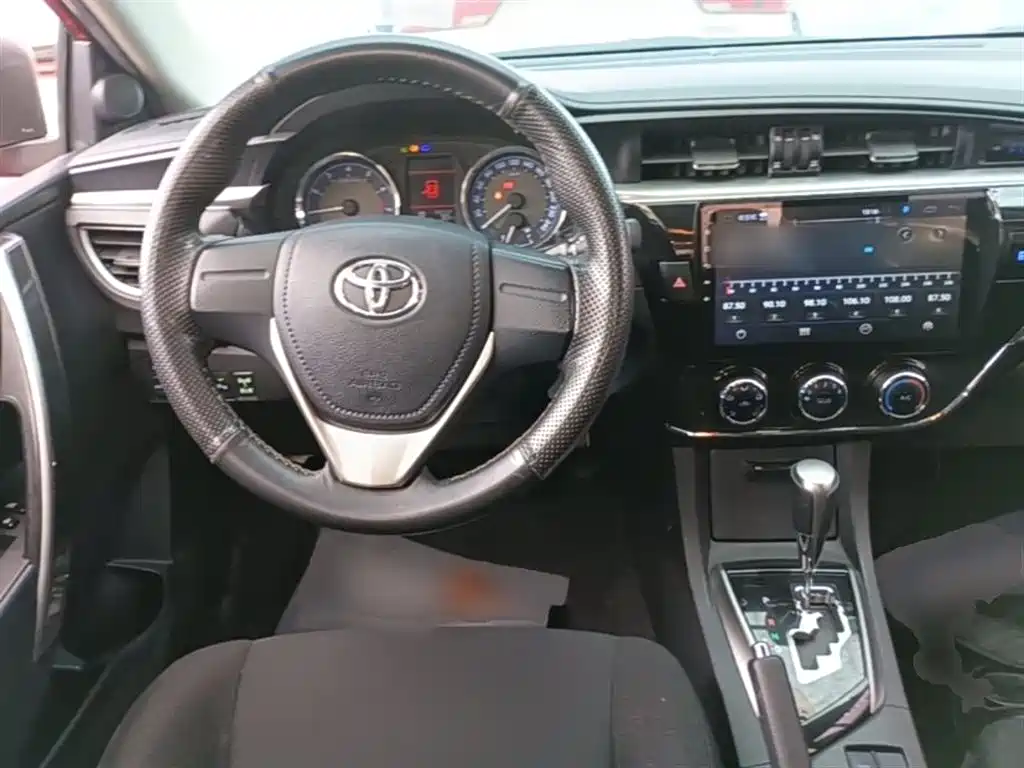 Toyota Corolla 2014 1.6L CVT GL-i фото 11