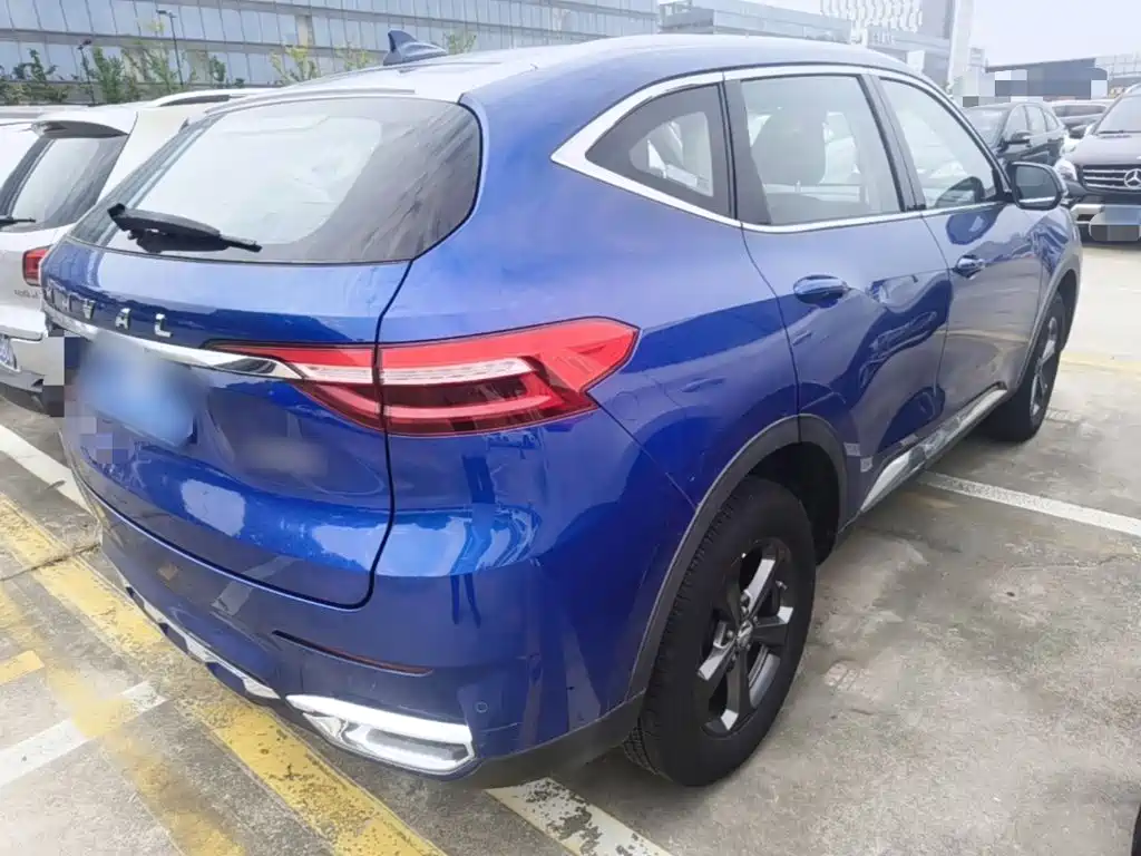 Фото 7 - Haval F7