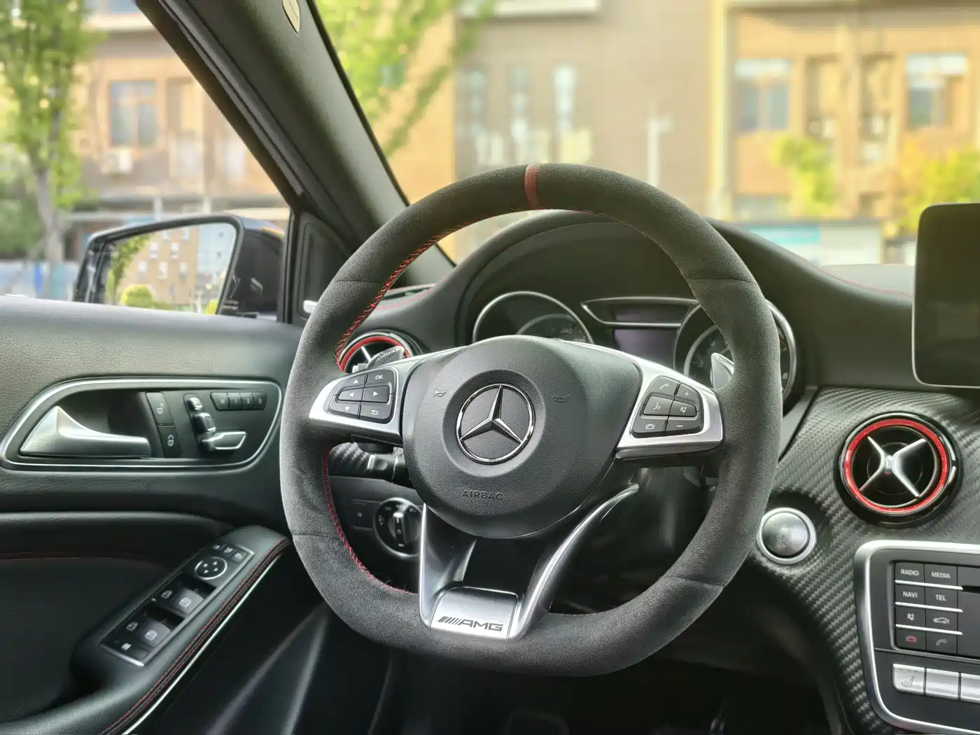 Mercedes-Benz A-Class AMG (Import) 2017 Facelift AMG A 45 4MATIC фото 9