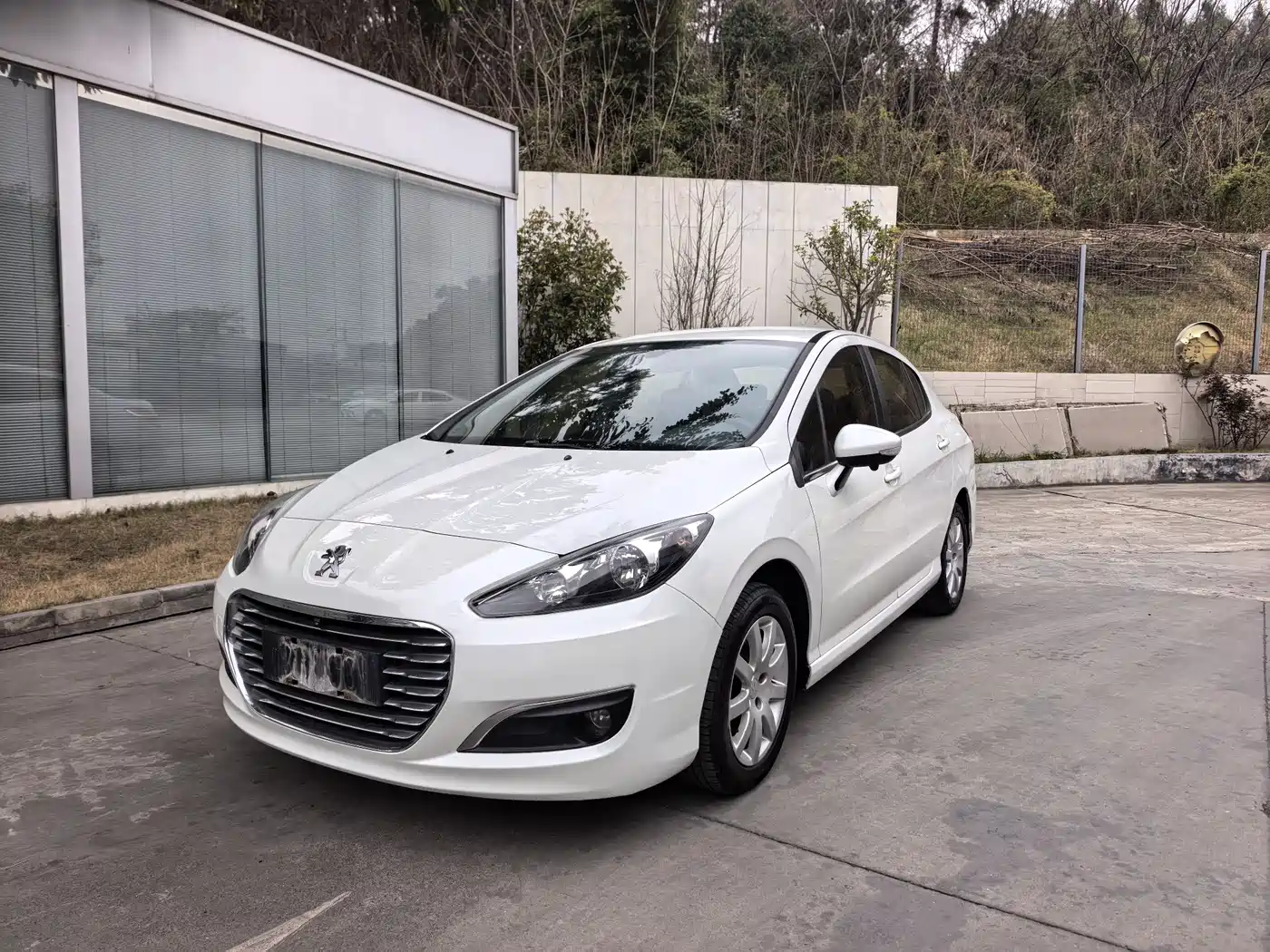 Peugeot 308 2014 Model Joy Edition Classic 1.6L Automatic Superior Style