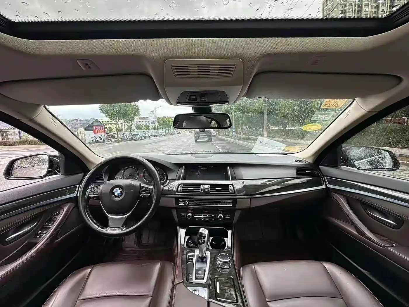 BMW 5 Series 2014 525Li Luxury Design Package фото 12