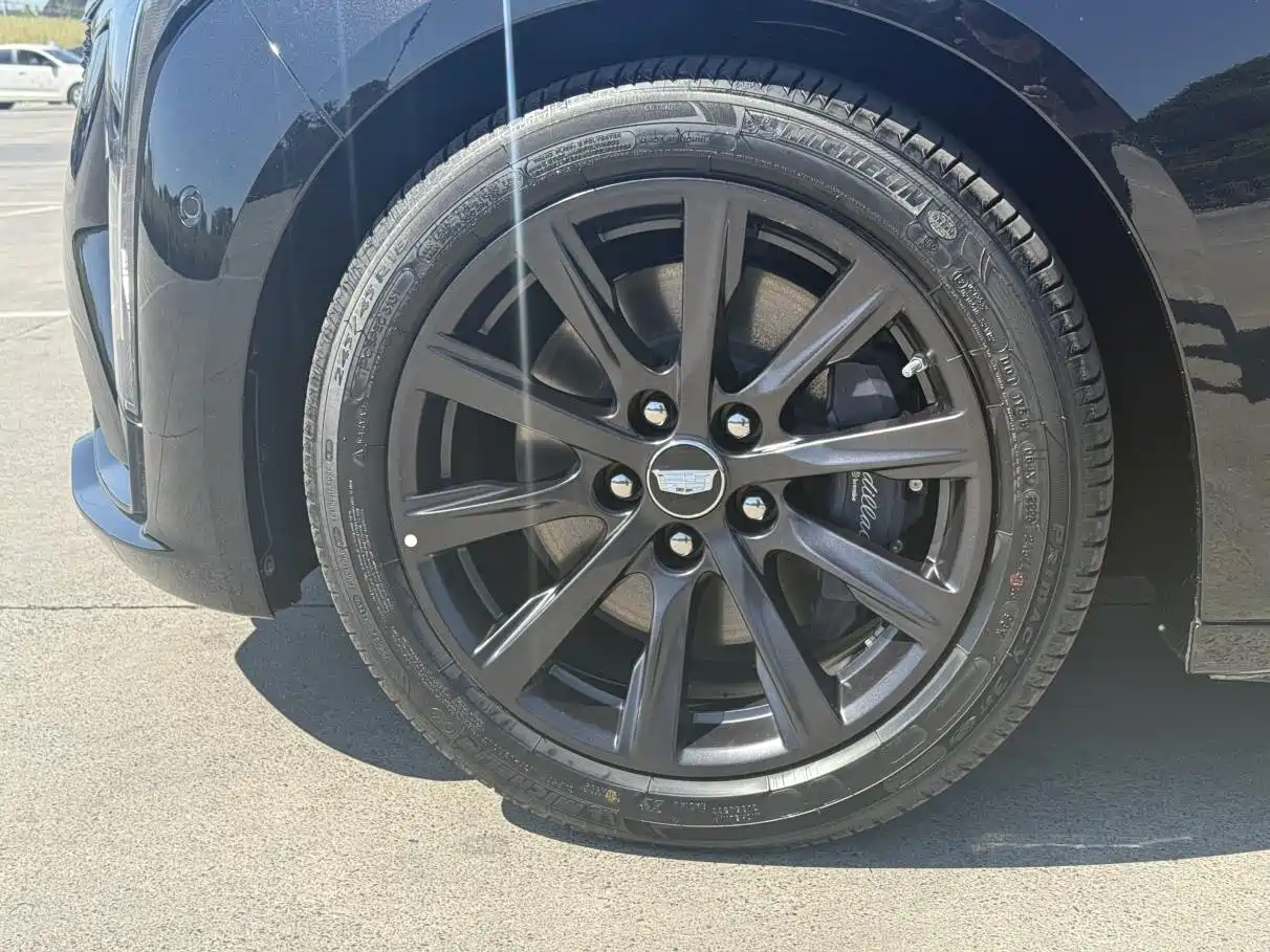 Cadillac CT5 2025 Model 28T Track Performance Edition фото 11