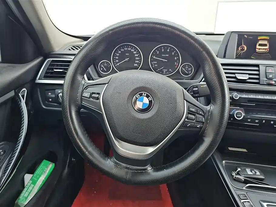 BMW 3 Series 2017 318i Fashion фото 15