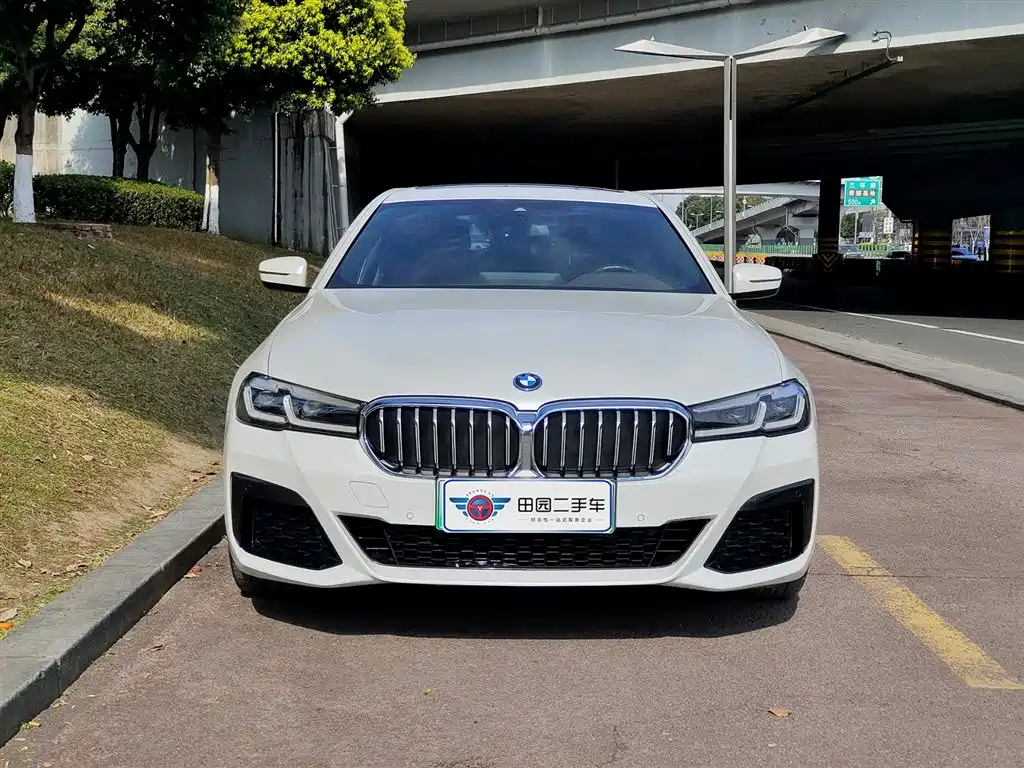 BMW 5 Series New Energy 2022 Facelift 535Le M Sport Package фото 2