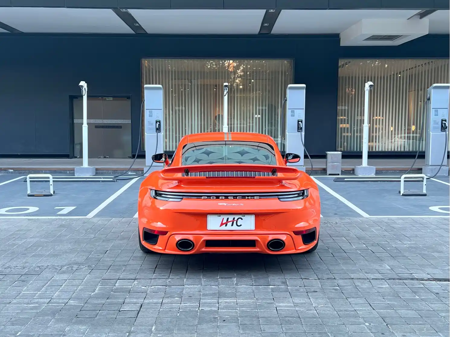 صورة 5 - Porsche 911