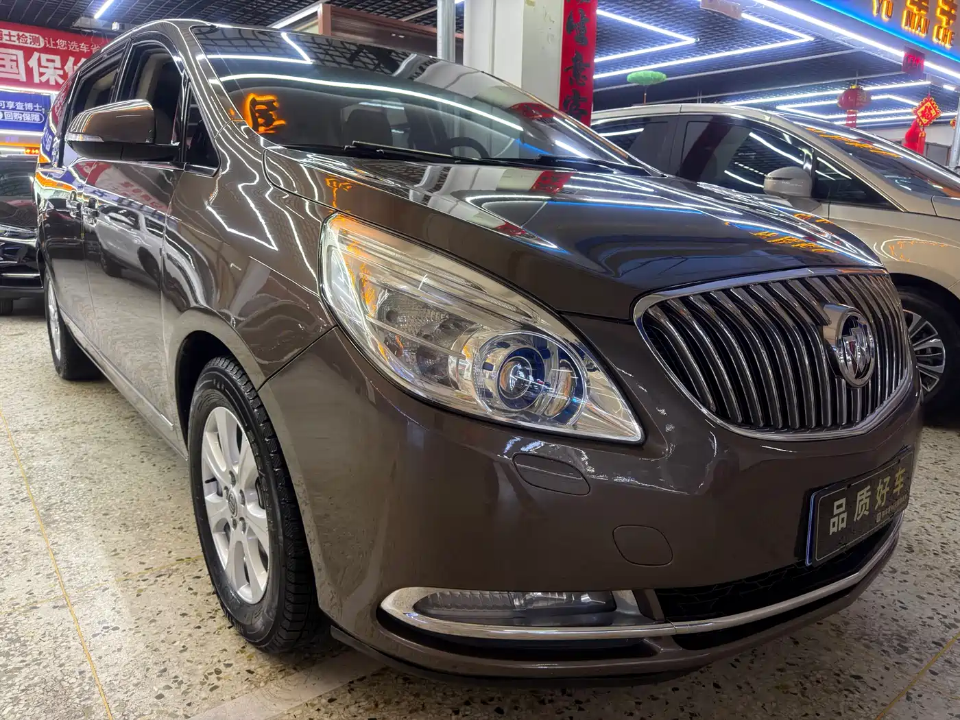 Buick GL8 2014 3.0L XT Luxury Business Flagship фото 3