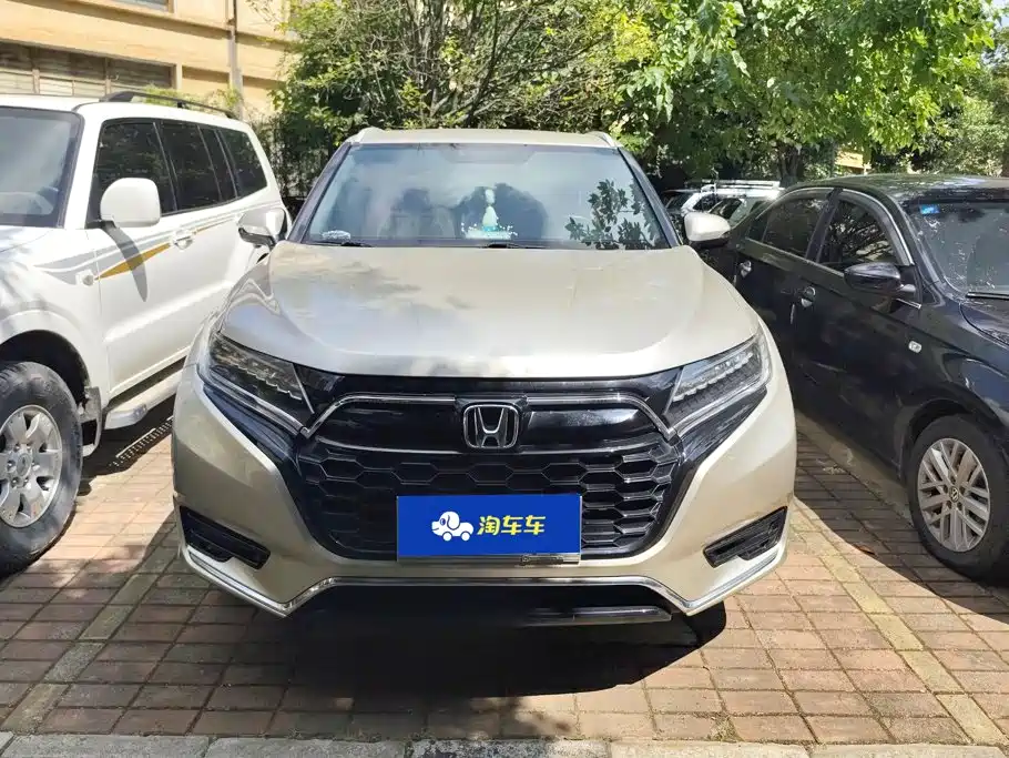 Фото 2 - Honda UR-V
