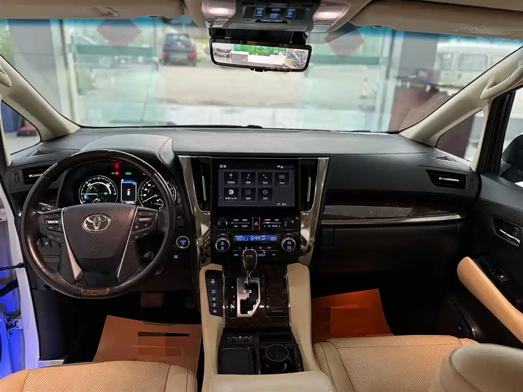 Toyota Alphard 2020 Hybrid 2.5L Luxury Edition фото 9