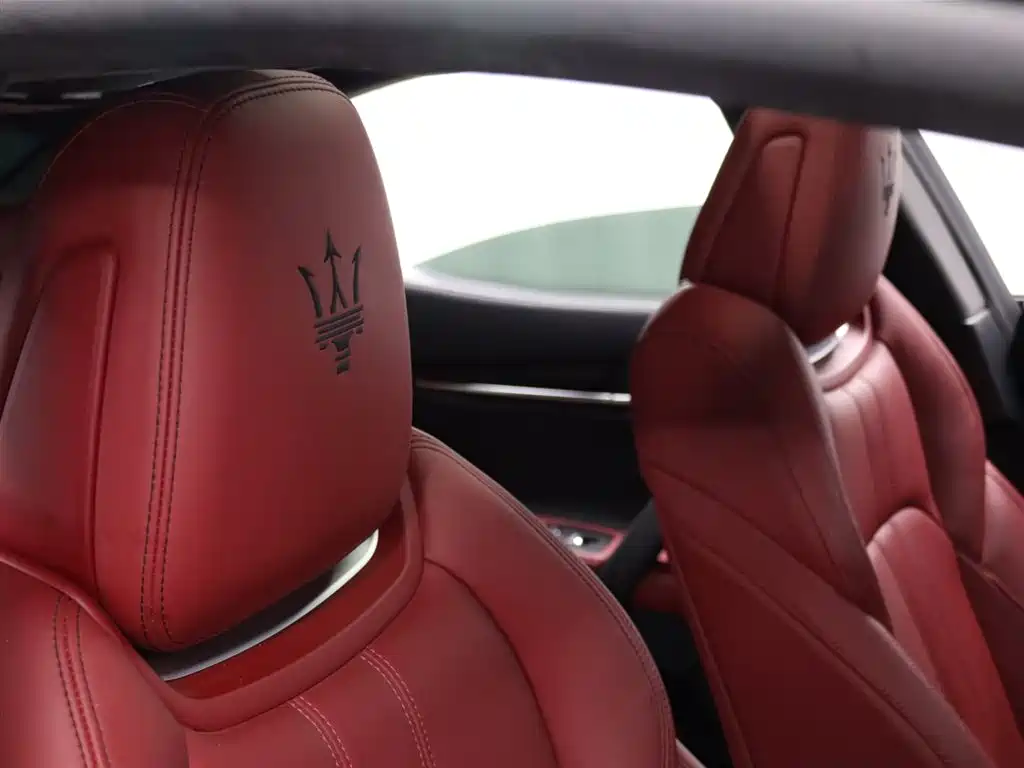 Maserati Ghibli 2024 2023 3.0T Modena