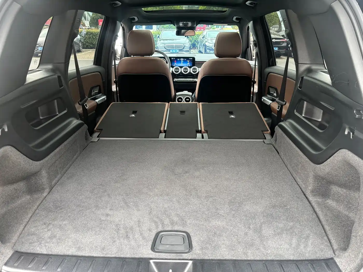 Mercedes-Benz GLB 2026 2025 GLB 220 Dynamic