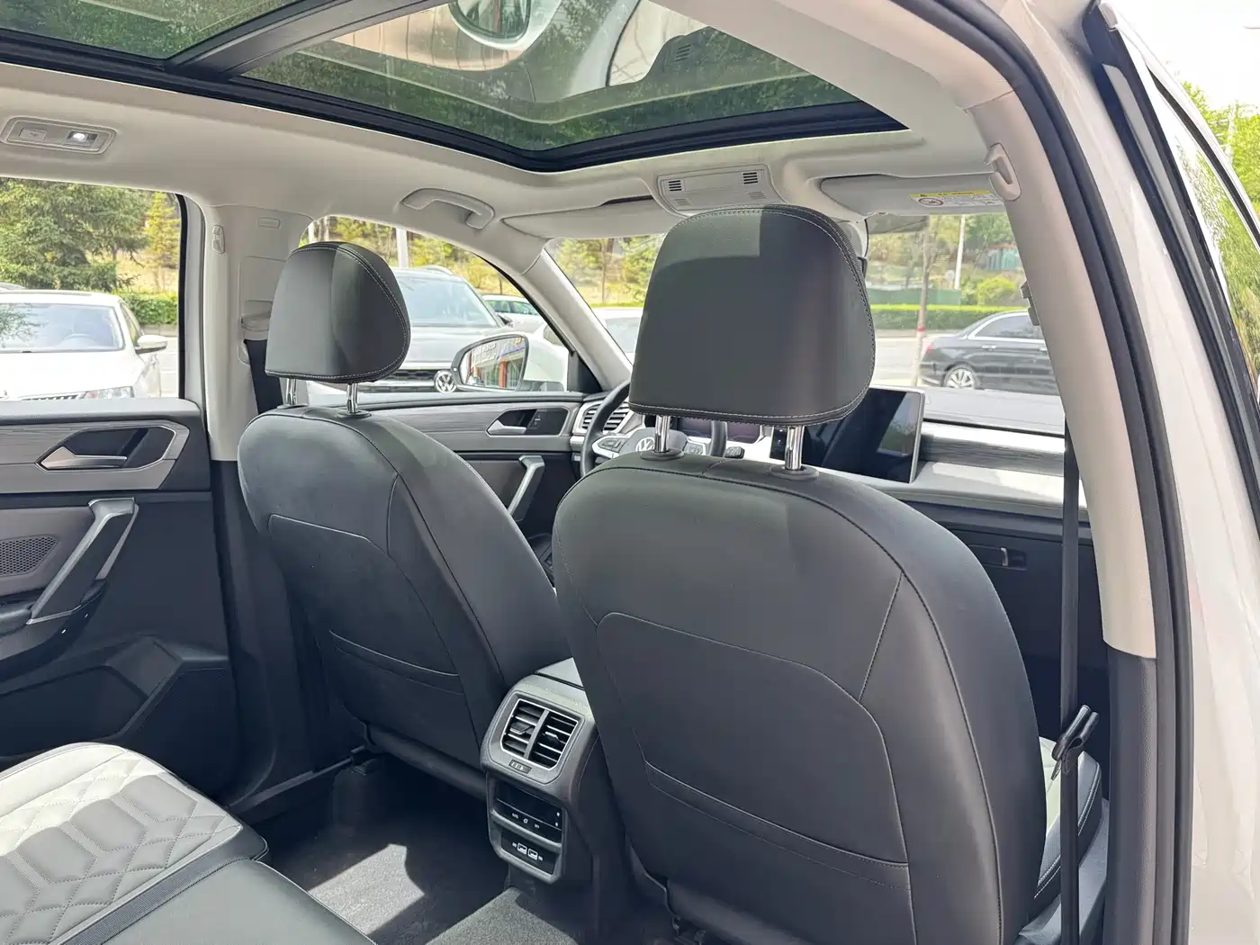Volkswagen Tayron 2023 Facelift 380TSI 4WD R-Line High Performance Edition фото 17