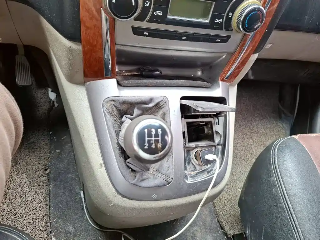 Jinbei Grace 2017 2016 2.0L Express Utility