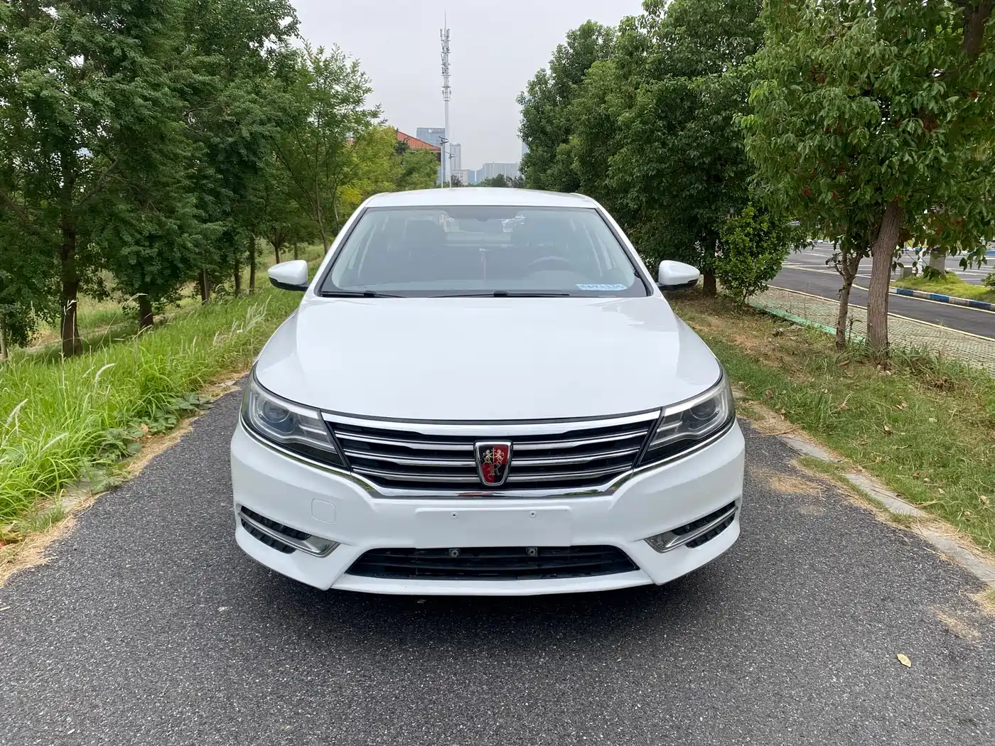 Roewe i6 2018 2018 16T Automatic Flagship Edition