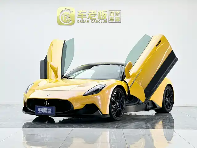 Maserati MC20 3.0T, Стандарт