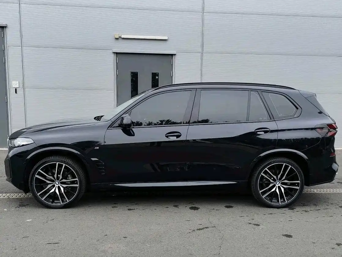 BMW X5 2026 2026 xDrive 30Li Luxury M Sport Night Edition Package