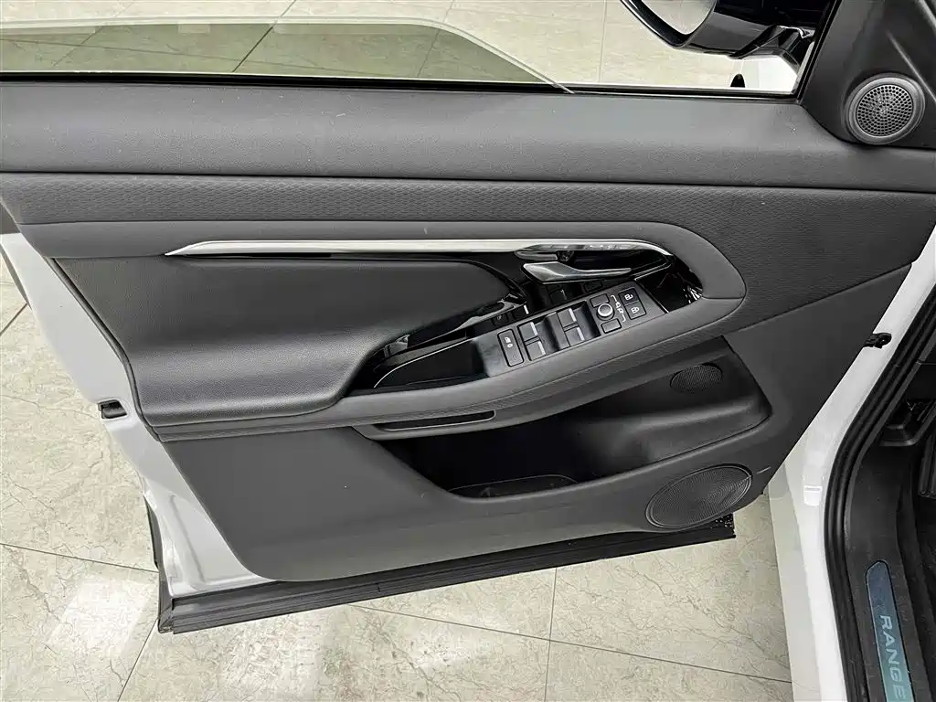 Land Rover Range Rover Evoque 2021 Range Rover Evoque L 249PS R-Dynamic S Performance Edition фото 11