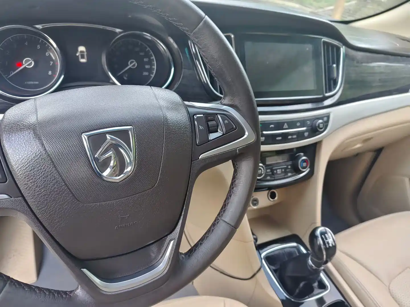 Фото 6 - Baojun 730
