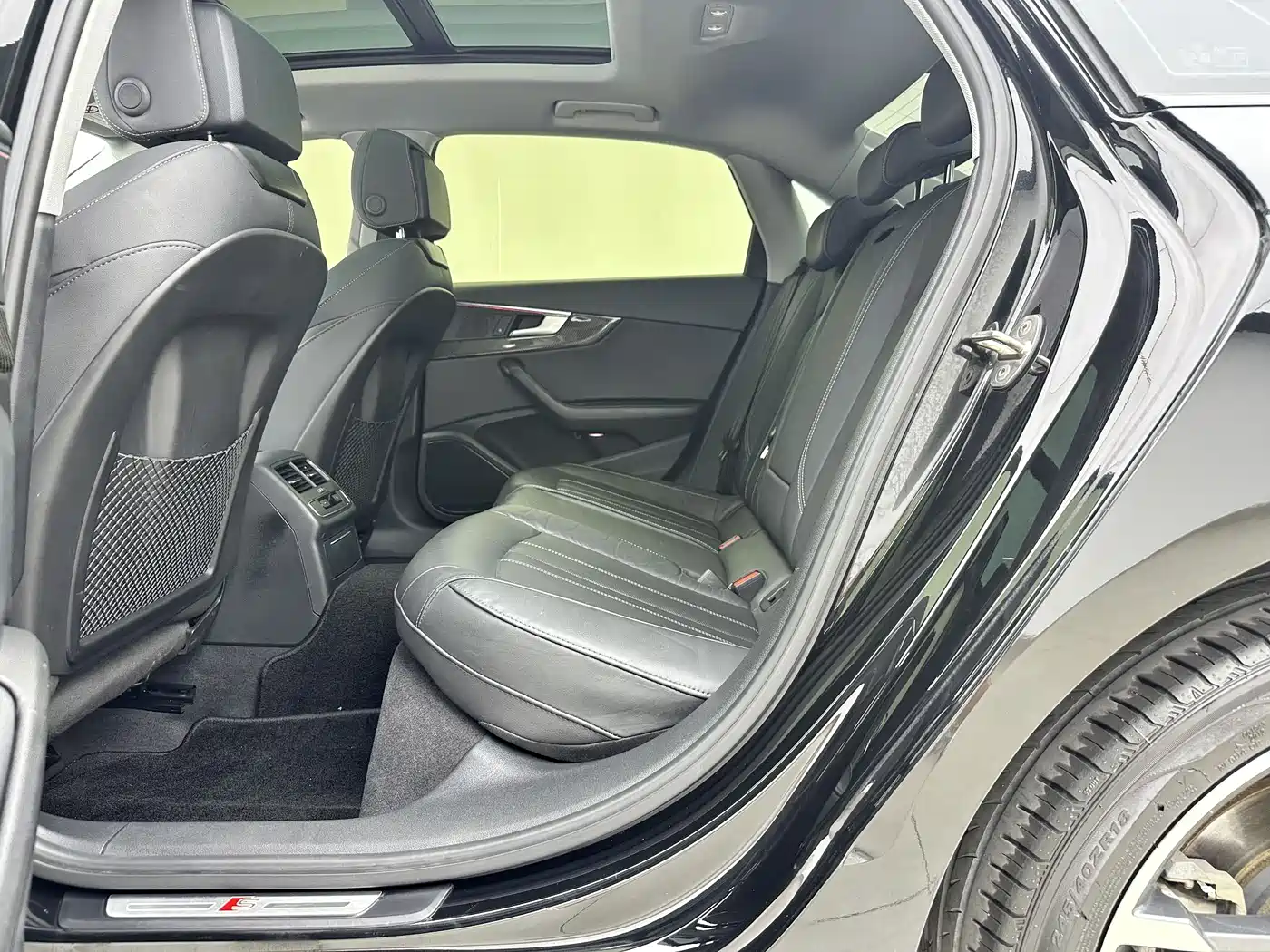 Audi A4L 2020 40 TFSI Luxury Dynamic фото 4