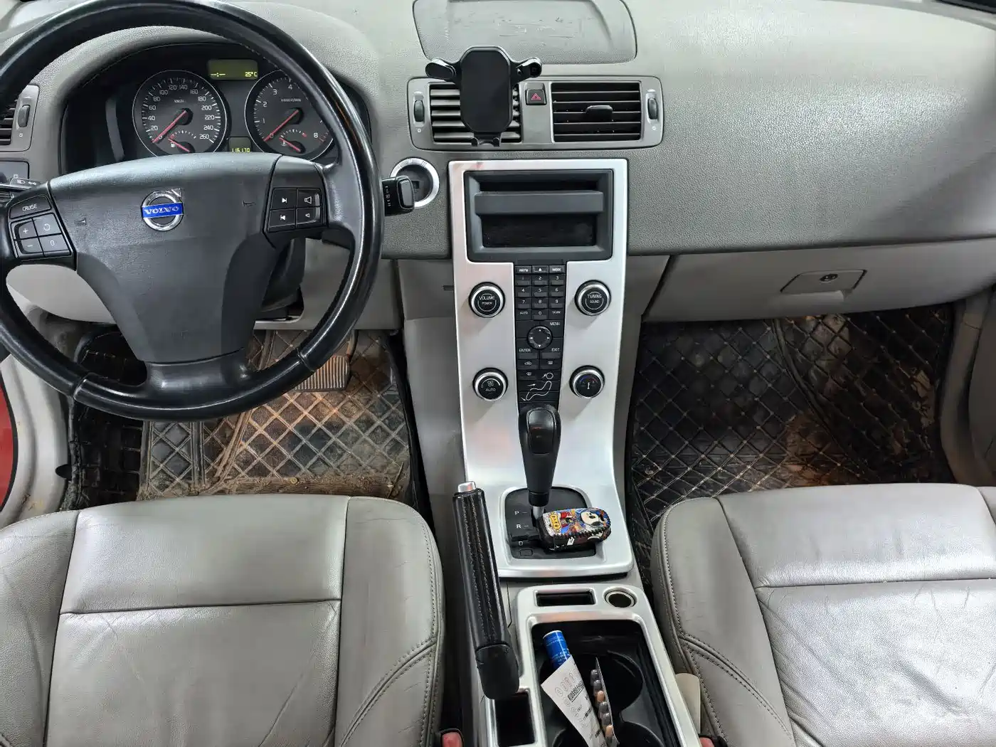 Фото 7 - Volvo S40