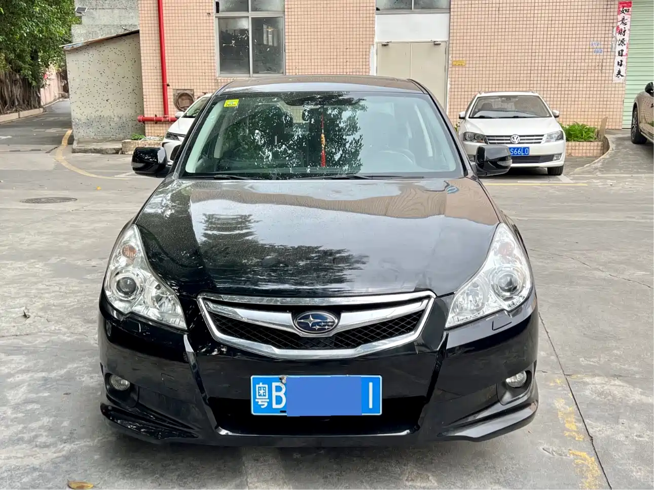 Subaru Legacy 2010 Model 2.5i Luxury Edition фото 2