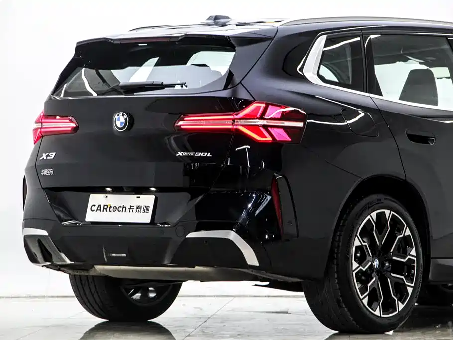 BMW X3 2025 xDrive30L Premium Model M Sport Black Package фото 9