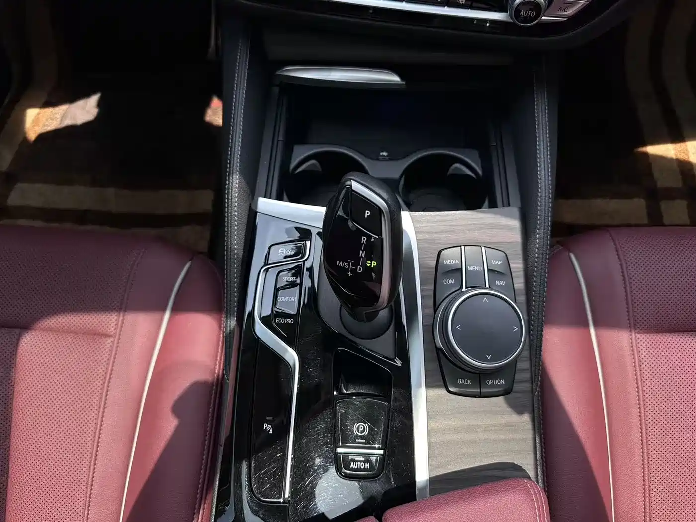 BMW 5 Series 2022 530Li Leading Luxury Package фото 17
