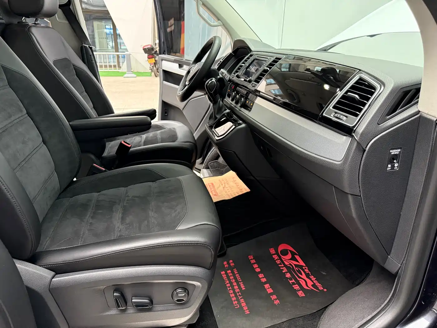 Volkswagen Multivan 2017 2.0TSI AWD Premium Edition 7-Seater фото 29