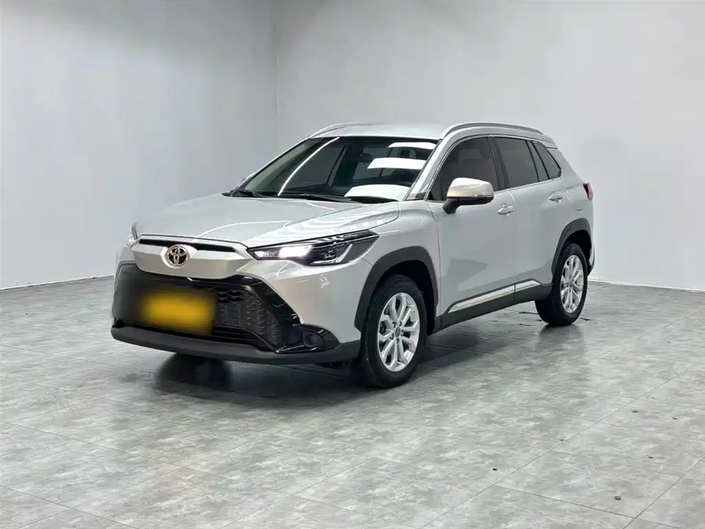 Toyota Frontlander 2023 2.0L CVT Elite Edition фото 2
