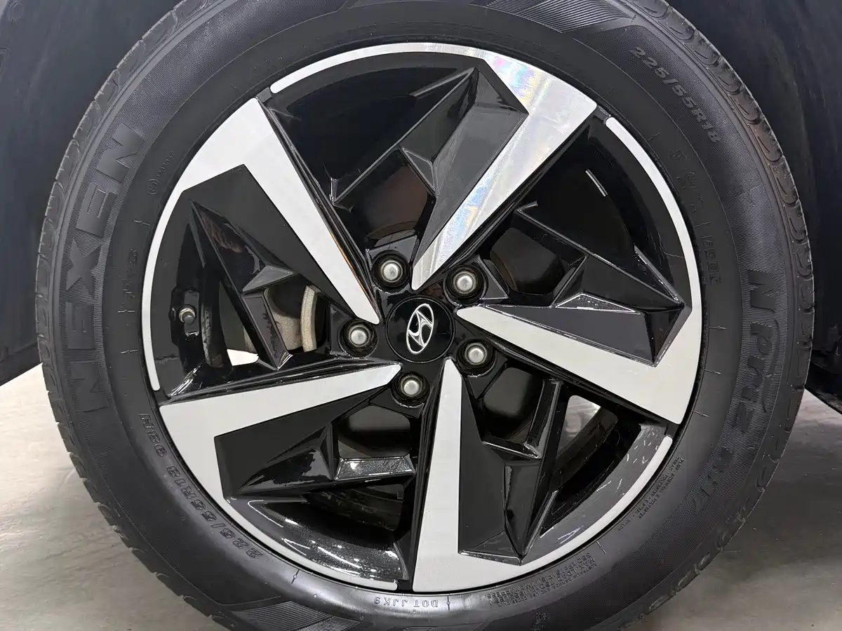 Hyundai Beijing Hyundai ix35 2021 240TGDi DCT 2WD GLS Leading Edition фото 18