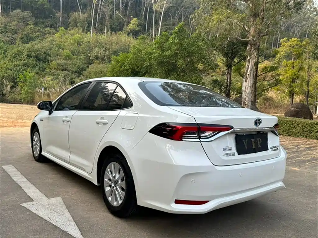 Toyota Corolla 2023 1.8L Smart Hybrid Dual Engine Pioneer Edition фото 9