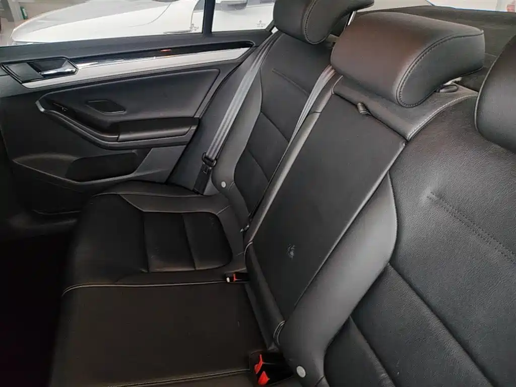 Volkswagen Sagitar 2018 280TSI DSG Comfort фото 17
