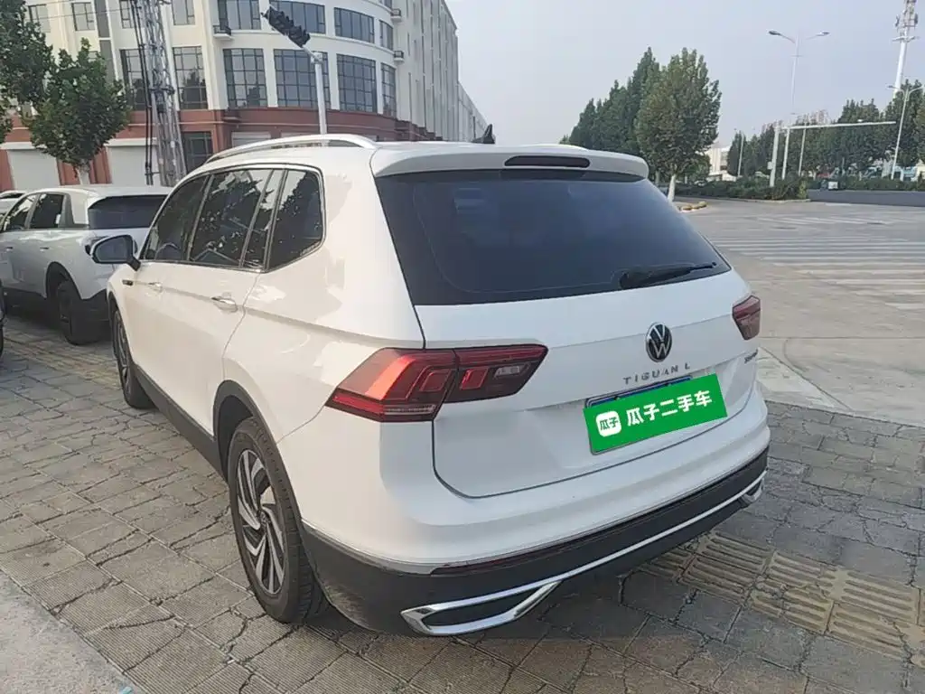 Фото 5 - Volkswagen Tiguan L