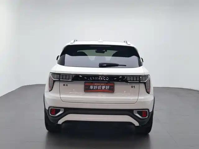 Lynk & Co 01 2017 2.0T 2WD Pro Version — фото 4
