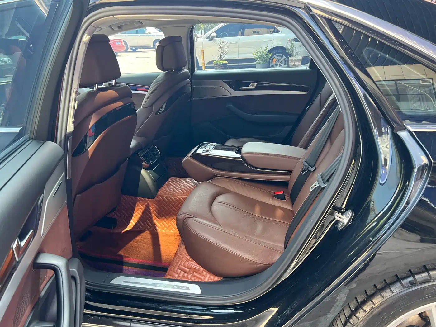 Audi A8 2017 A8L 45 TFSI quattro Comfort фото 34
